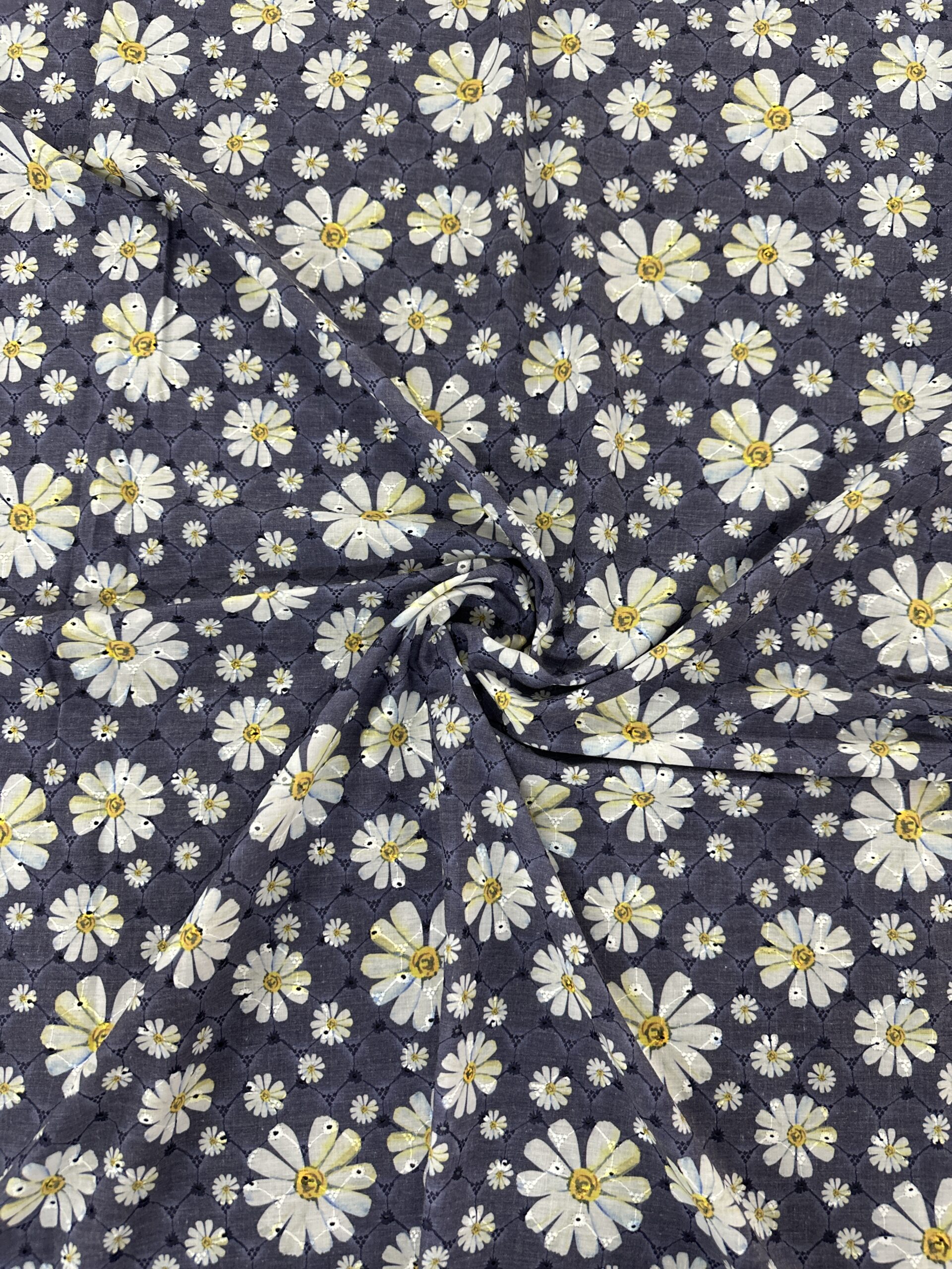 Daisy Print Hakoba Embroidery